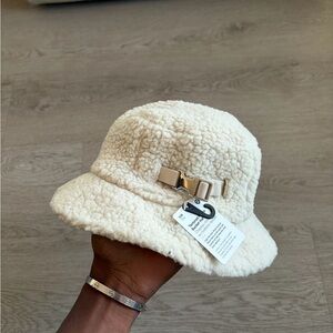 Lululemon textured fleece Cream Bucket Hat